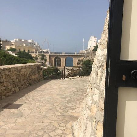 Petali Rosa - Dimora Mare Hotel Polignano a Mare Buitenkant foto